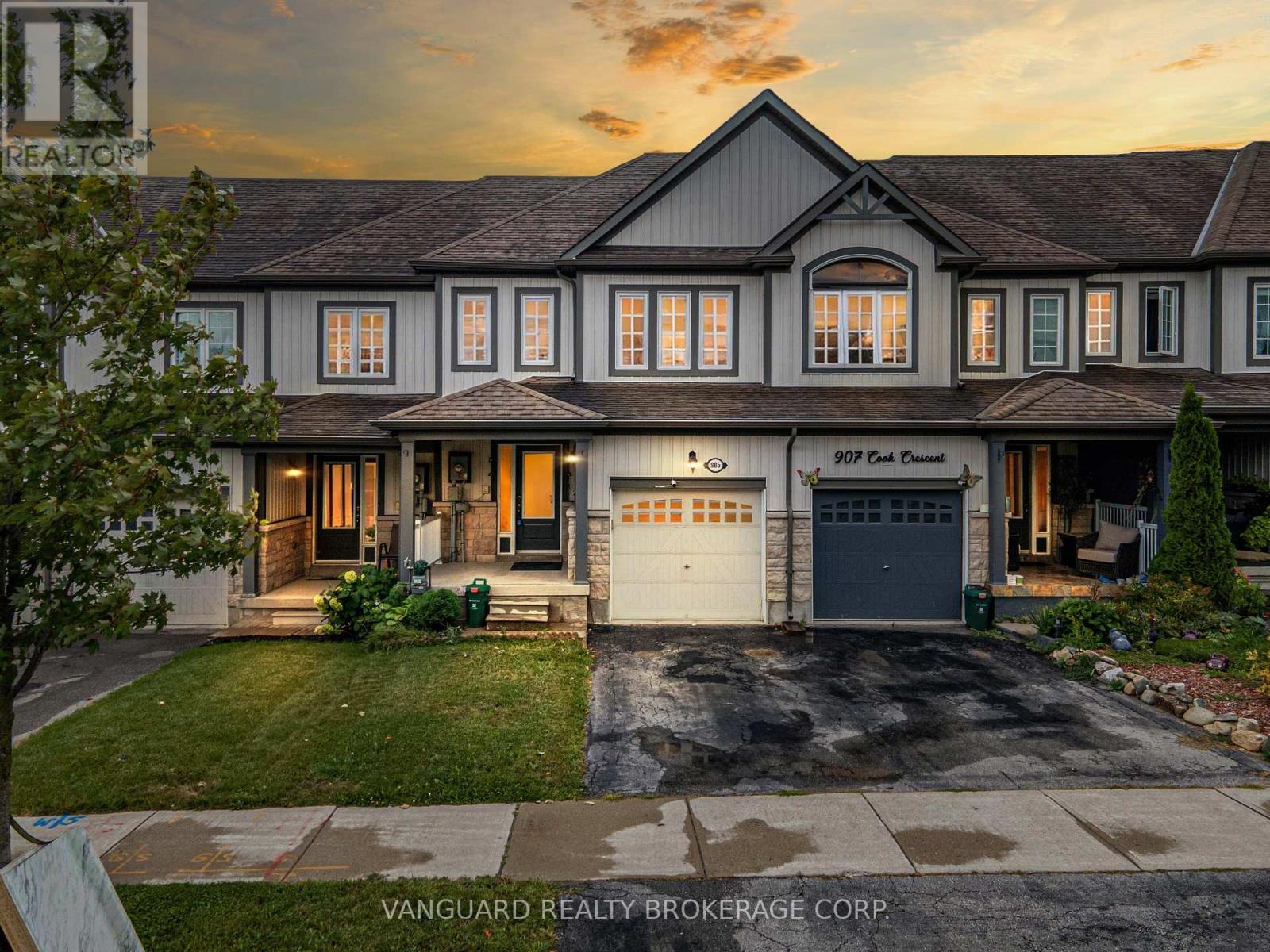 Photo 1 of 905 Cook Crescent, Shelburne ON