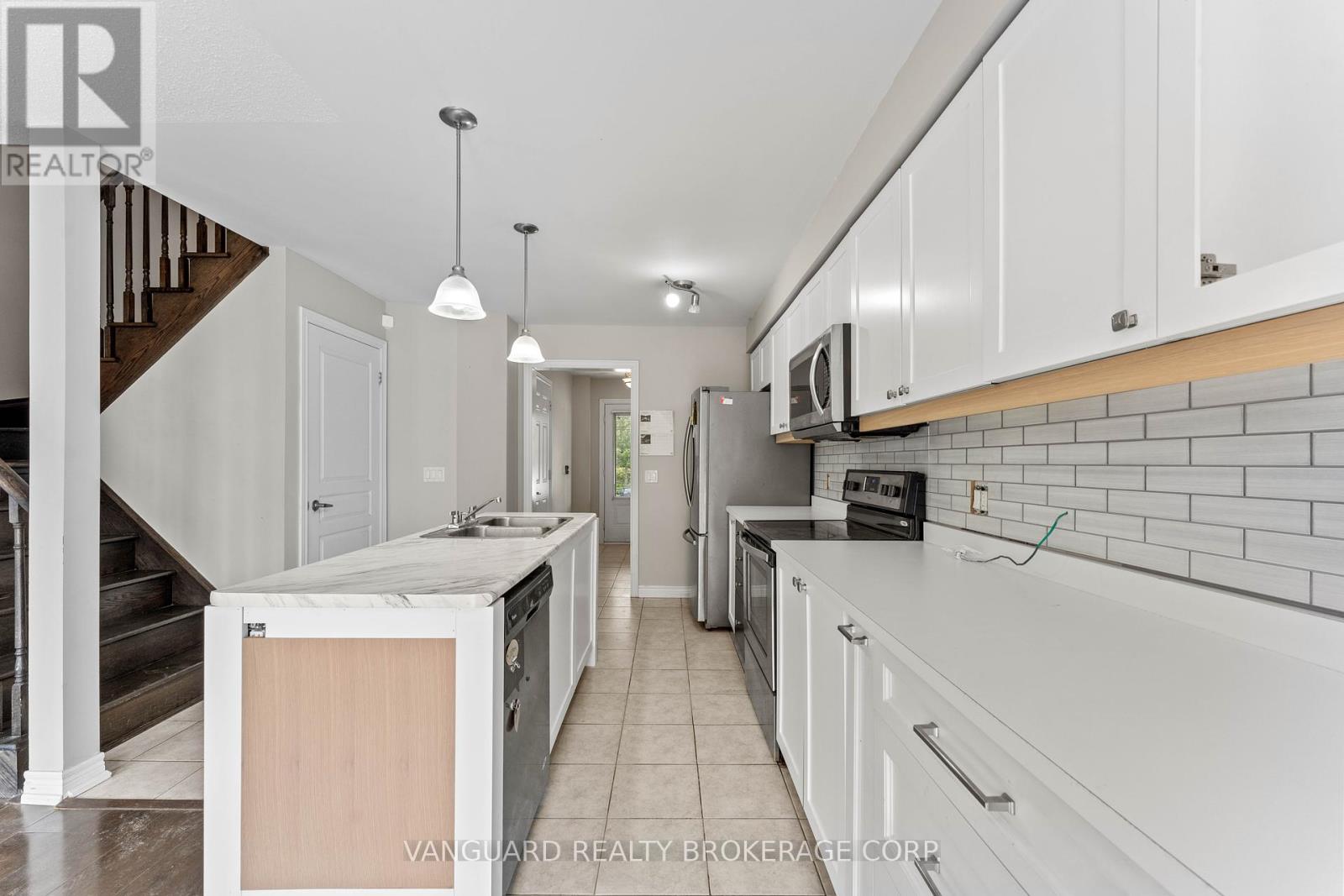 Photo 21 of 905 Cook Crescent, Shelburne ON