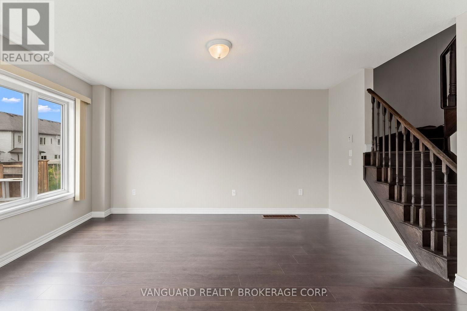 Photo 23 of 905 Cook Crescent, Shelburne ON