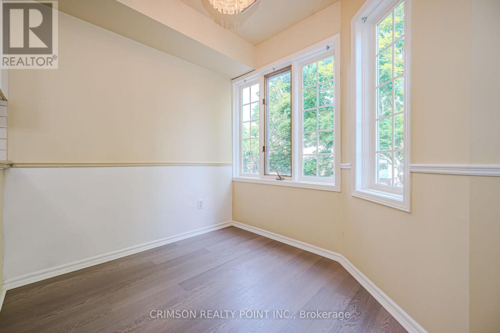 Photo 16 of 7 266 Limeridge Road E, Hamilton ON