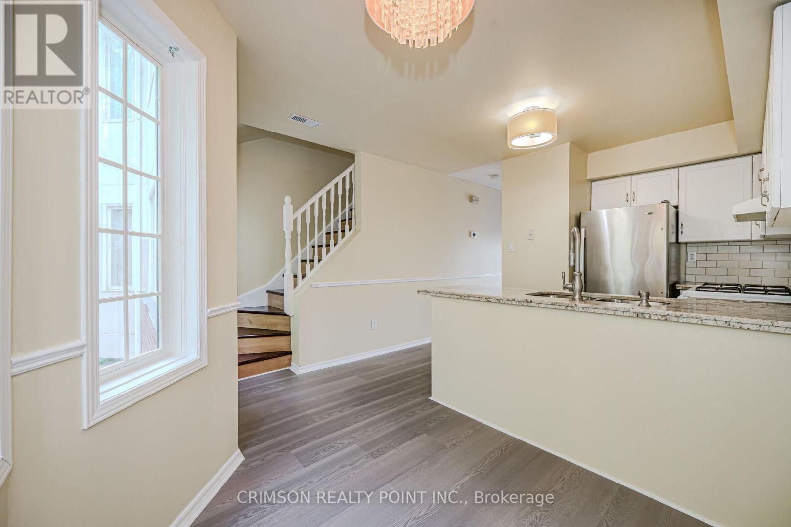 Photo 17 of 7 266 Limeridge Road E, Hamilton ON