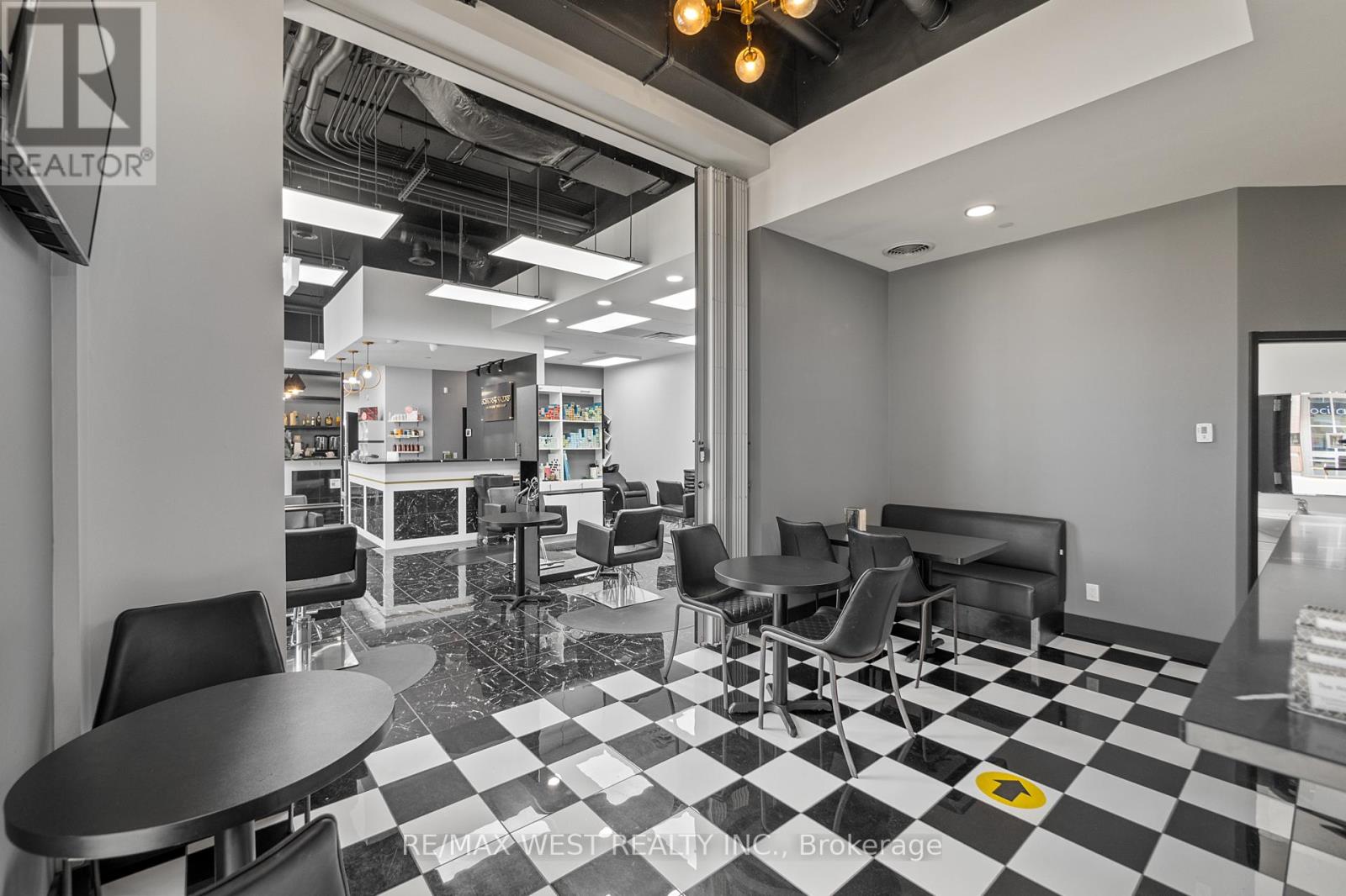 Photo 24 of 211 213 130 Columbia St W Street, Waterloo ON