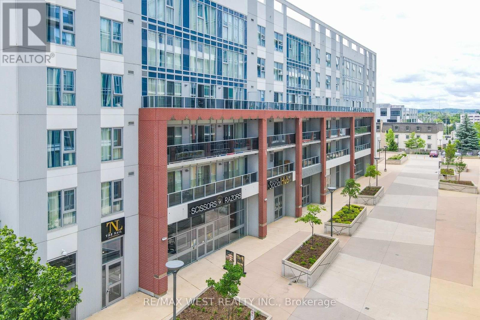 Photo 7 of 211 213 130 Columbia St W Street, Waterloo ON