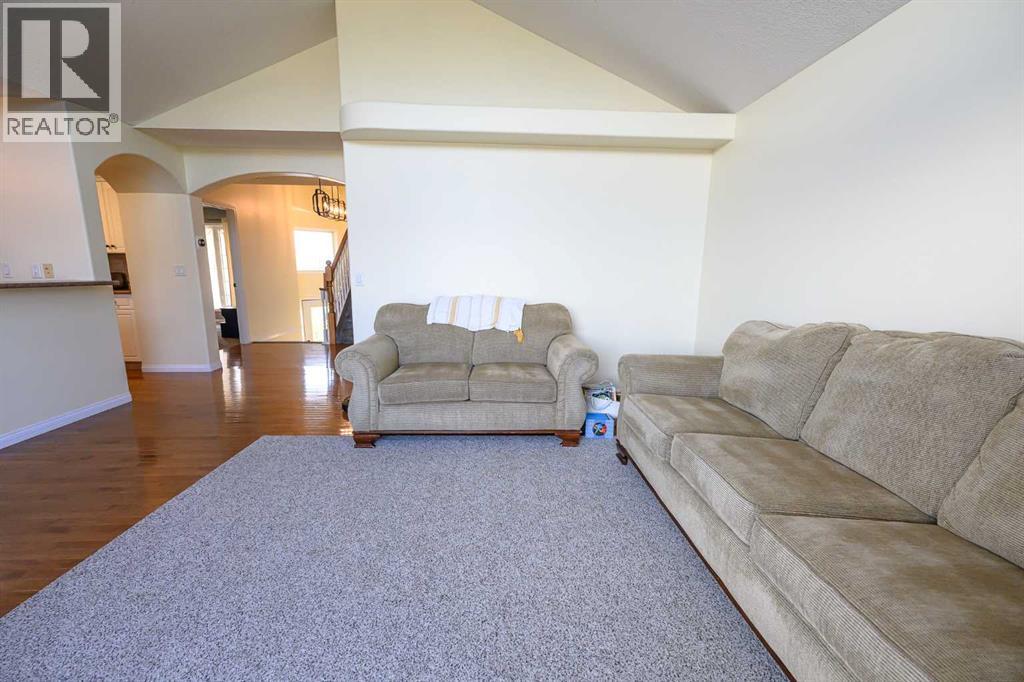 Photo 12 of 8906 124 Avenue, Grande Prairie AB