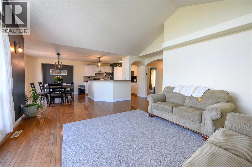Photo 11 of 8906 124 Avenue, Grande Prairie AB