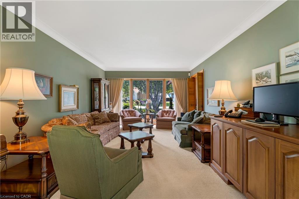 Photo 10 of 13 Leslie Drive, Stoney Creek ON