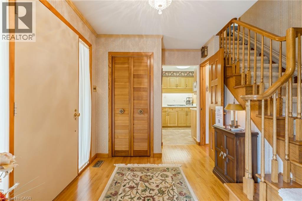 Photo 7 of 13 Leslie Drive, Stoney Creek ON