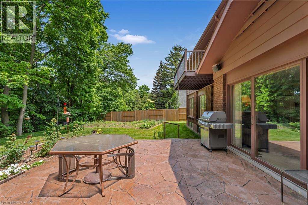 Photo 39 of 13 Leslie Drive, Stoney Creek ON