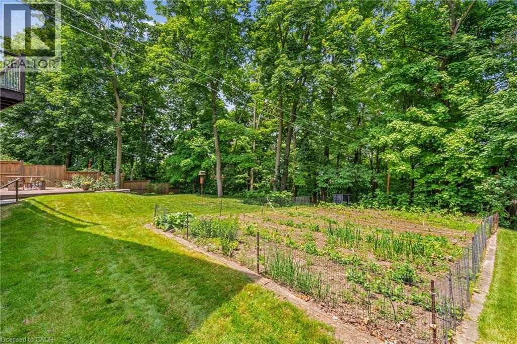Photo 40 of 13 Leslie Drive, Stoney Creek ON