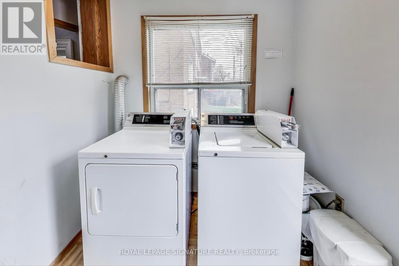 Photo 37 of 232 Pacific Avenue, Toronto ON
