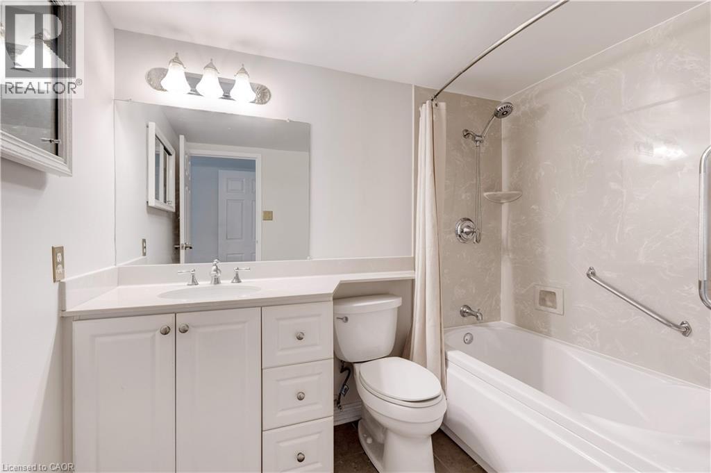Photo 21 of 5280 Lakeshore Road Unit 205, Burlington ON