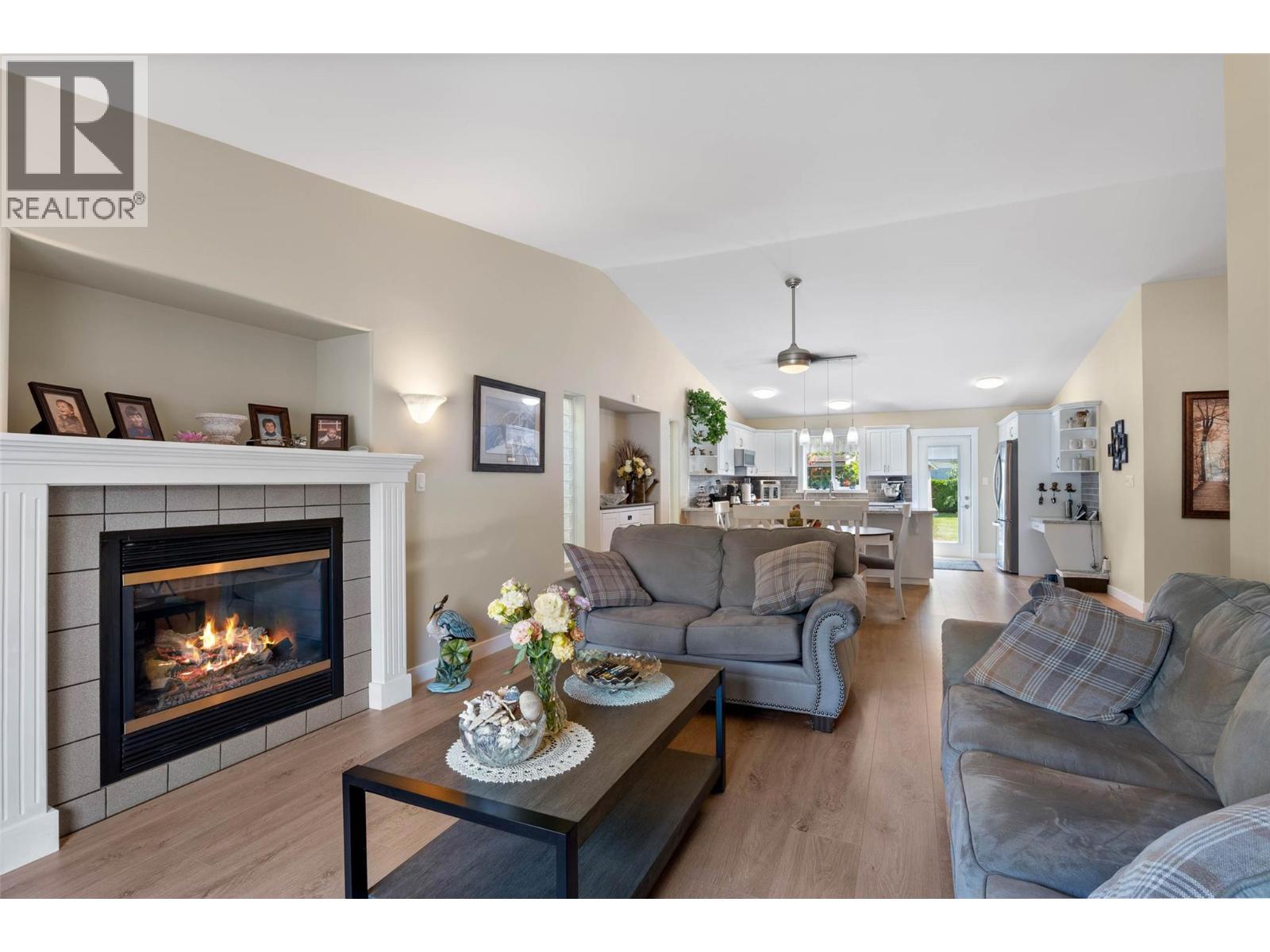 Photo 5 of 351 Juniper Street, Chase BC