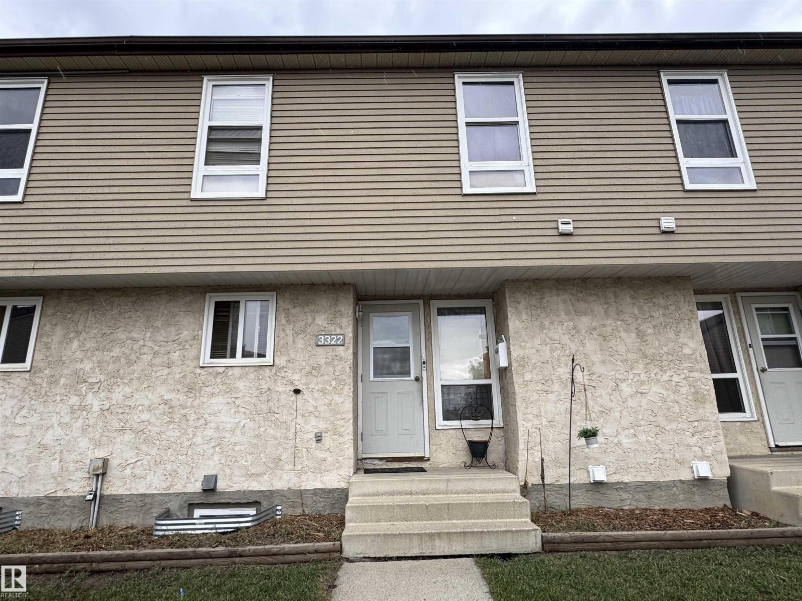 Photo 18 of 3322 116 A Av Nw, Edmonton AB