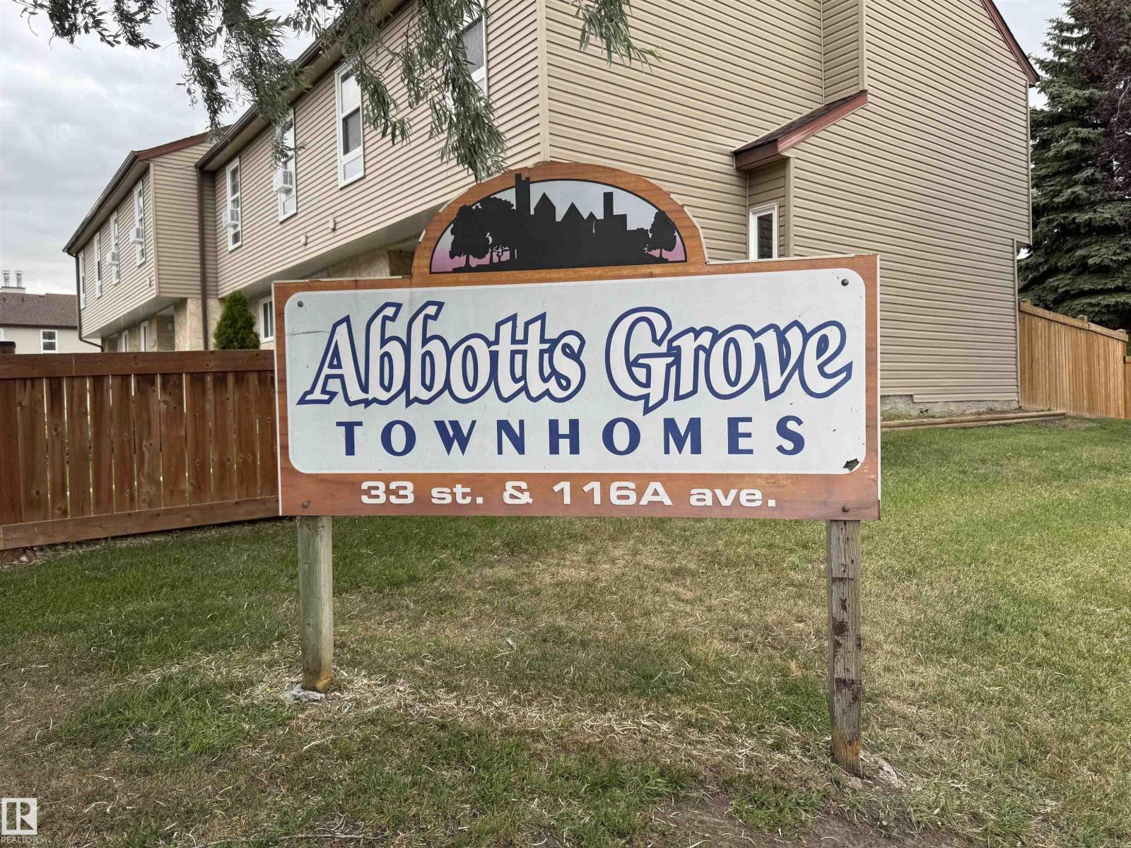 Photo 19 of 3322 116 A Av Nw, Edmonton AB