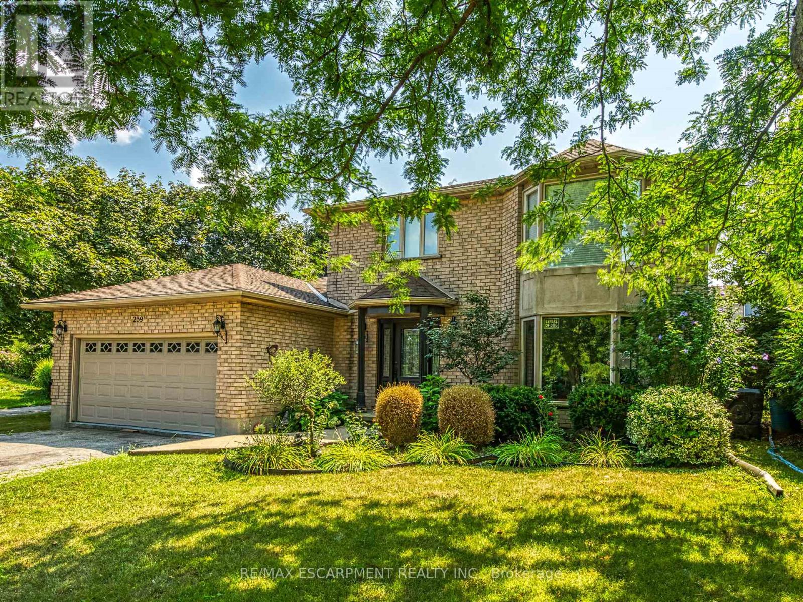 Photo 32 of 259 Haddington Street, Haldimand ON