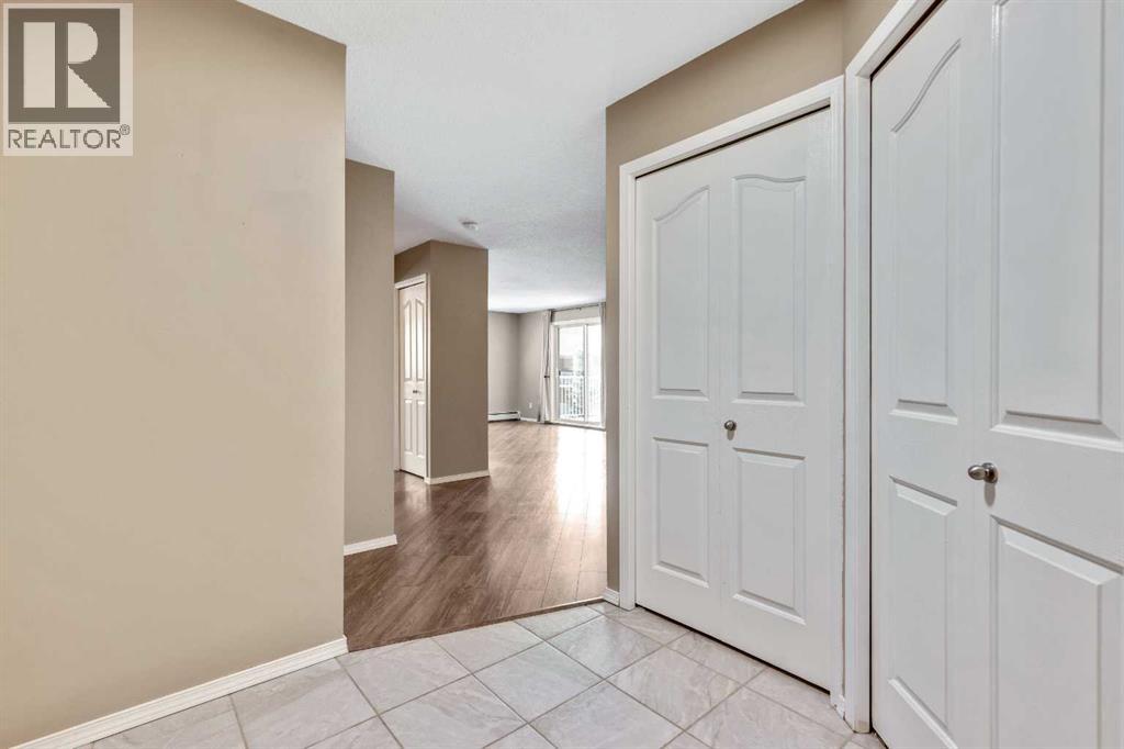 Photo 28 of 1425 10 Prestwick Bay Se, Calgary AB