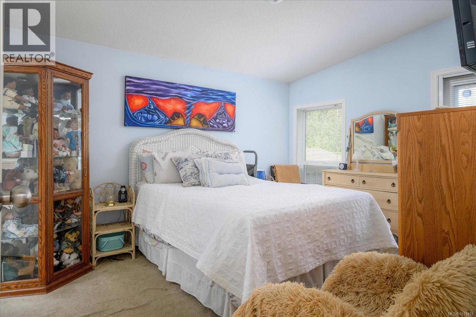 Photo 14 of 1848 Valley Oak Dr, Nanaimo BC