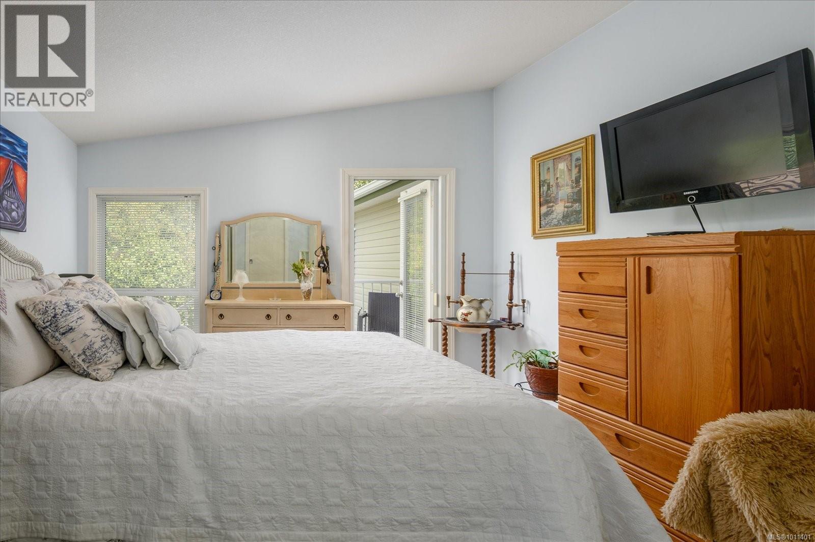 Photo 15 of 1848 Valley Oak Dr, Nanaimo BC