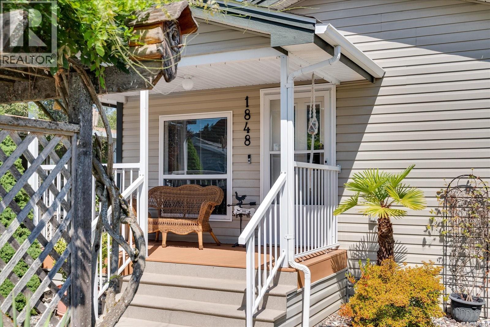 Photo 2 of 1848 Valley Oak Dr, Nanaimo BC