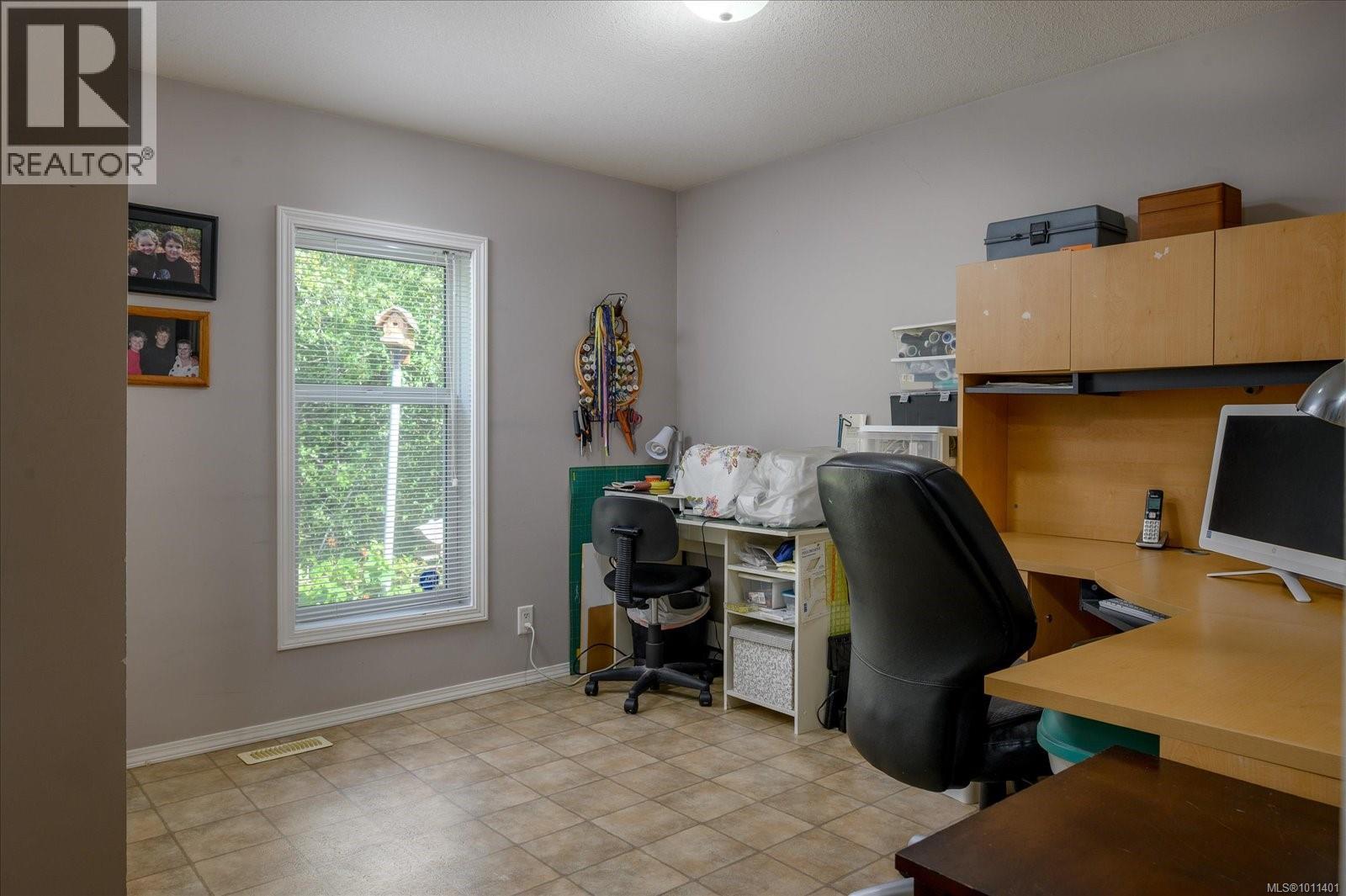 Photo 23 of 1848 Valley Oak Dr, Nanaimo BC