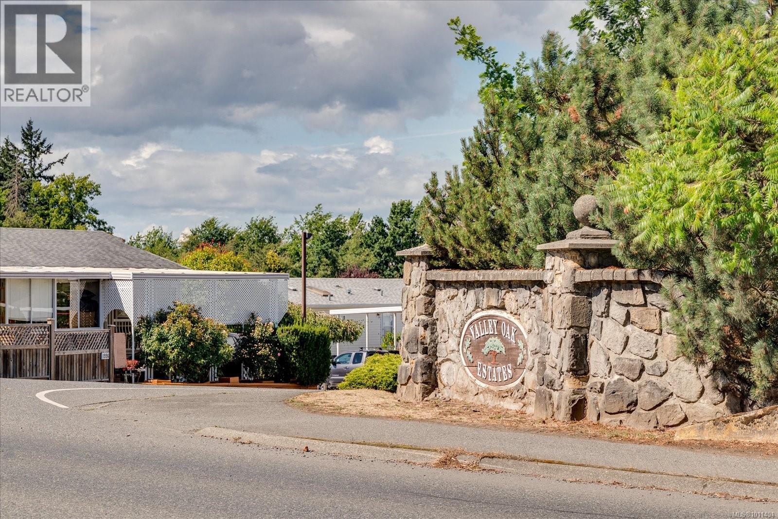 Photo 38 of 1848 Valley Oak Dr, Nanaimo BC