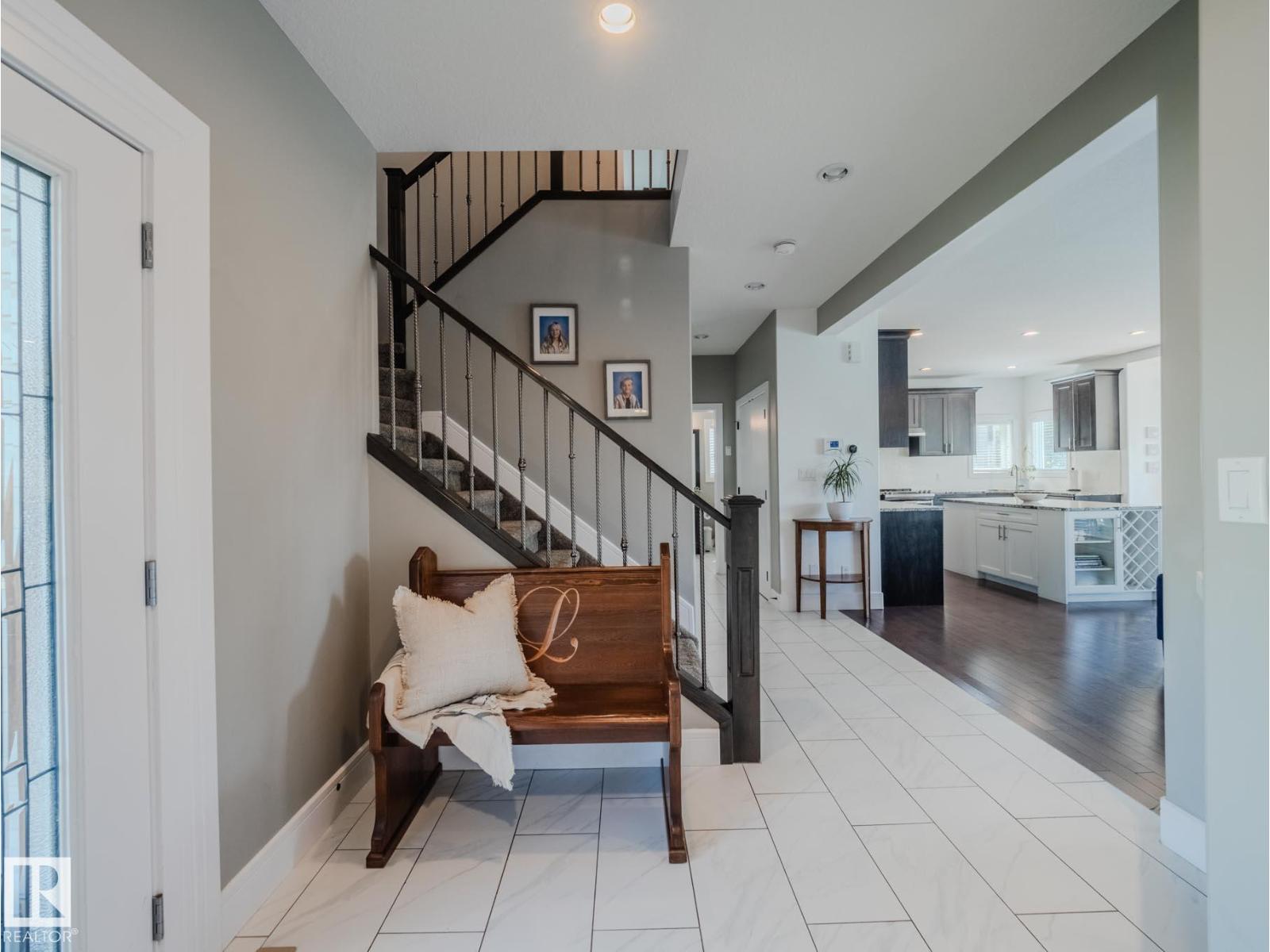 Photo 4 of 5420 64 St, Beaumont AB