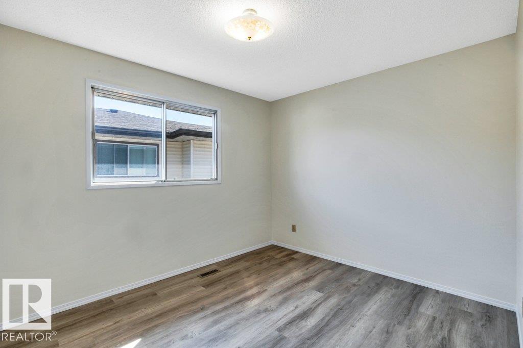 Photo 27 of 2131 79 St Nw Nw, Edmonton AB