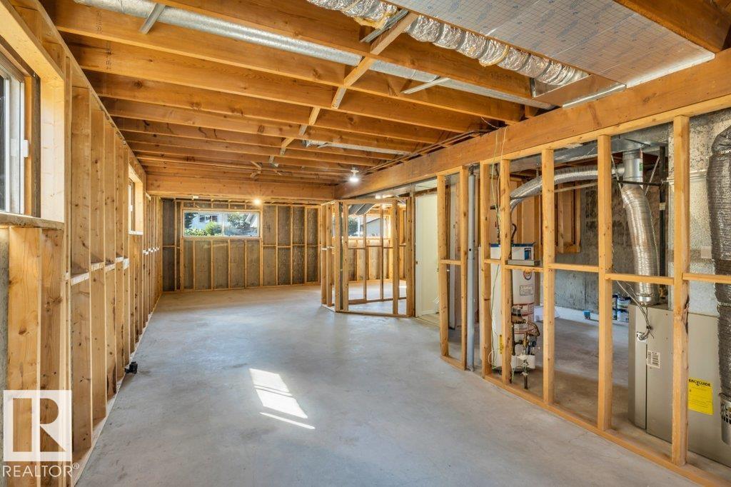 Photo 30 of 2131 79 St Nw Nw, Edmonton AB