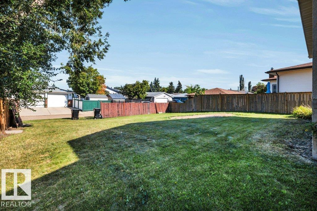 Photo 33 of 2131 79 St Nw Nw, Edmonton AB