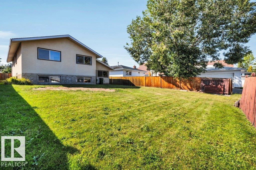 Photo 35 of 2131 79 St Nw Nw, Edmonton AB