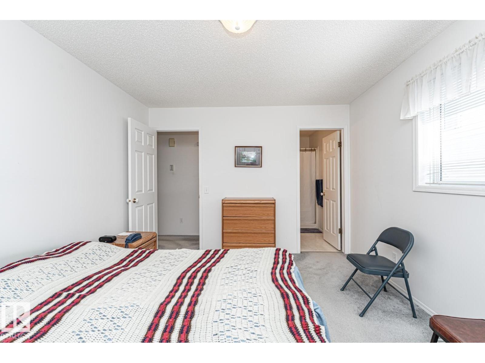 Photo 13 of 15019 128 St Nw, Edmonton AB