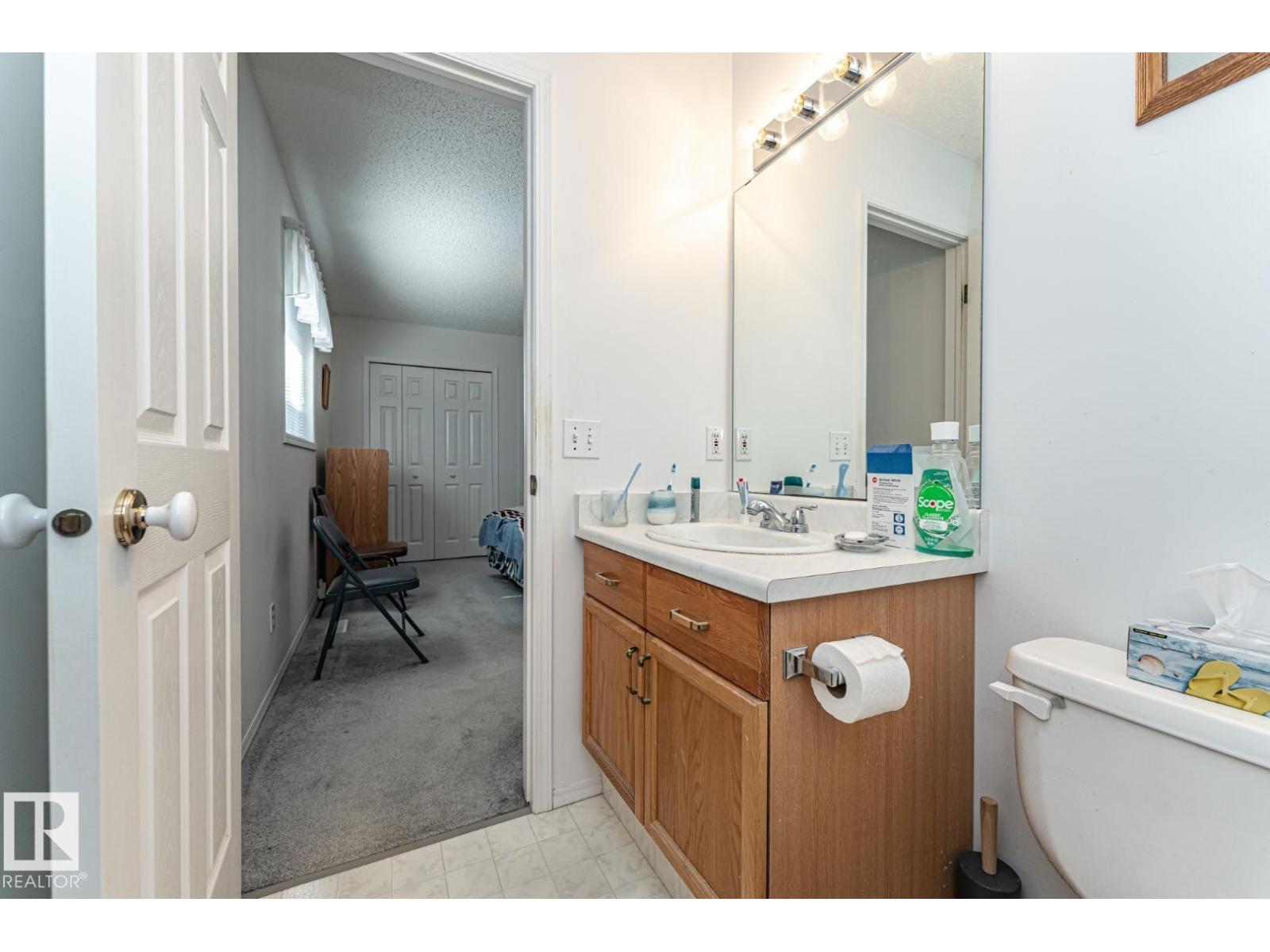Photo 15 of 15019 128 St Nw, Edmonton AB