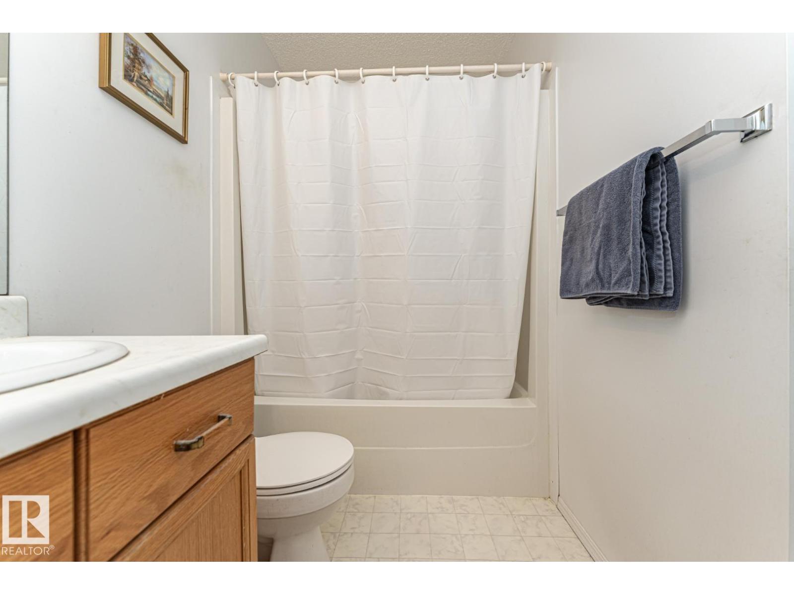 Photo 18 of 15019 128 St Nw, Edmonton AB
