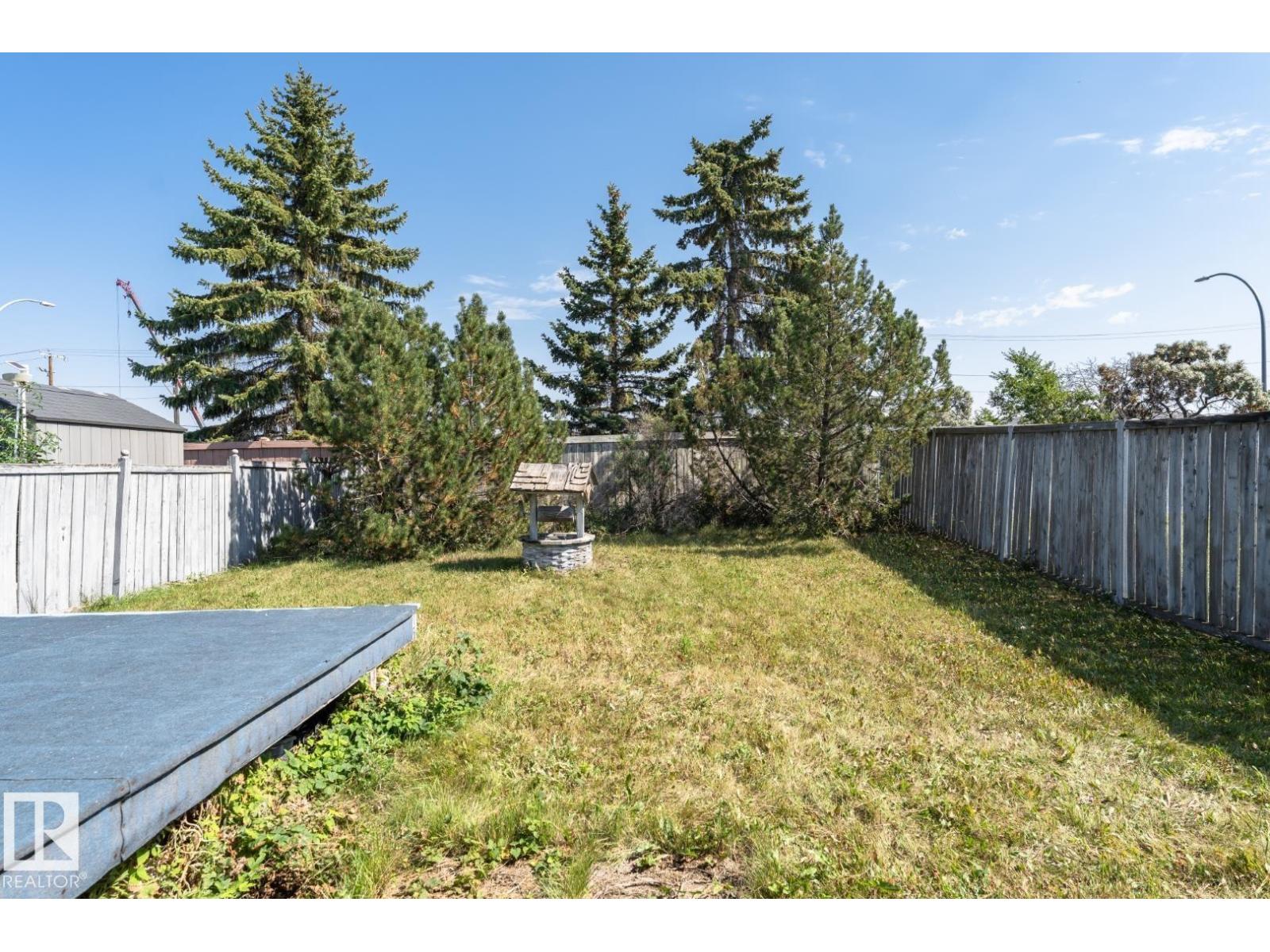 Photo 25 of 15019 128 St Nw, Edmonton AB
