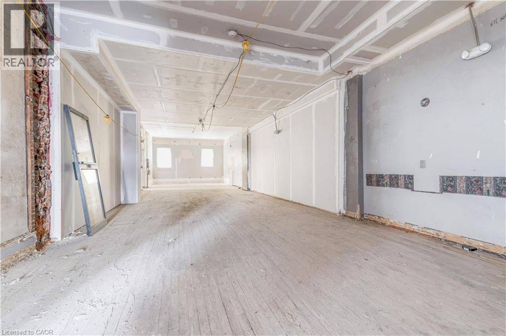 Photo 11 of 90 John Street S, Hamilton ON