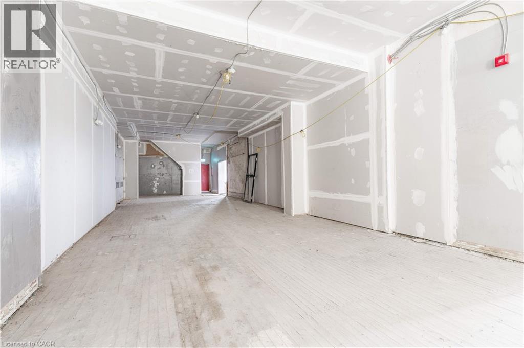 Photo 10 of 90 John Street S, Hamilton ON