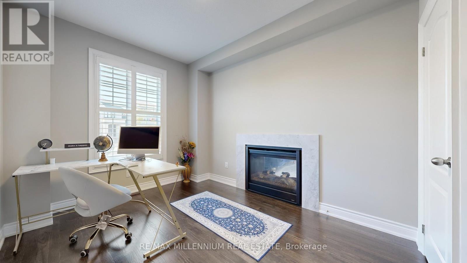 Photo 23 of 845 Langford Boulevard, Bradford West Gwillimbury ON