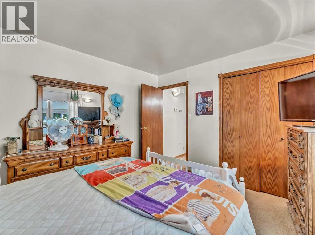 Photo 27 of 1702 15 Avenue Se, Medicine Hat AB