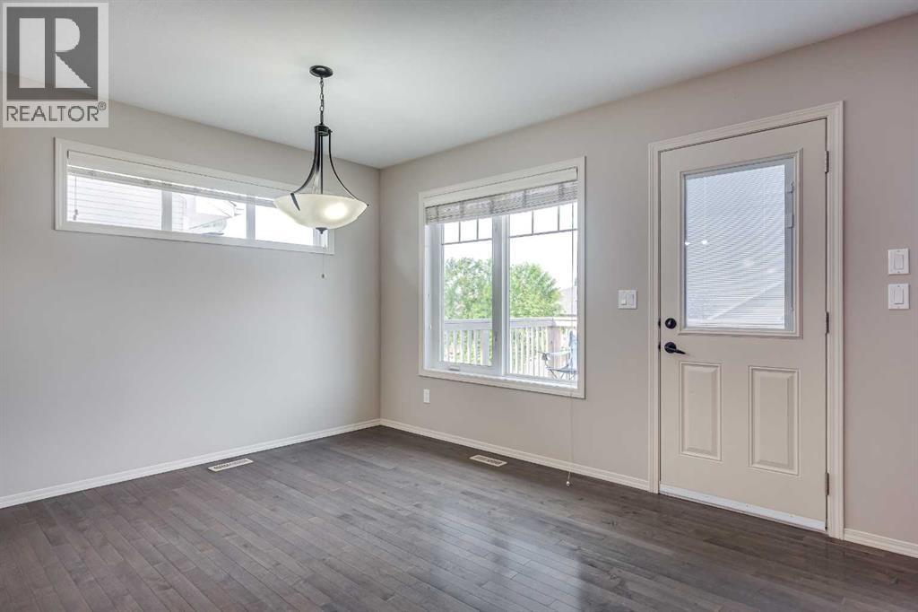 Photo 13 of 56 Illingworth Close, Red Deer AB