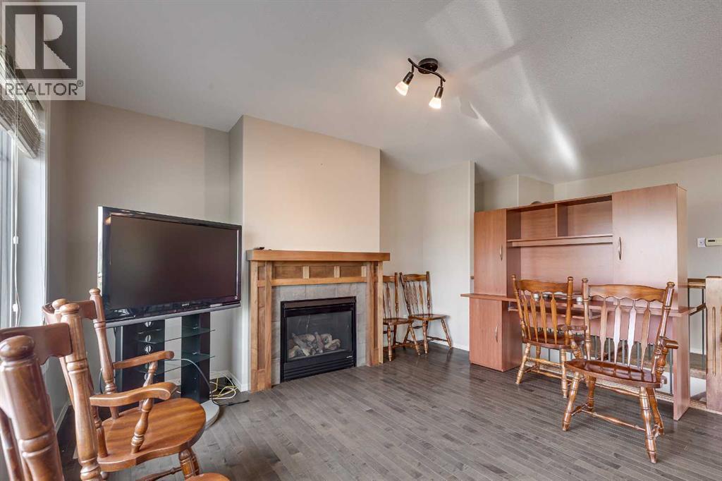 Photo 15 of 56 Illingworth Close, Red Deer AB