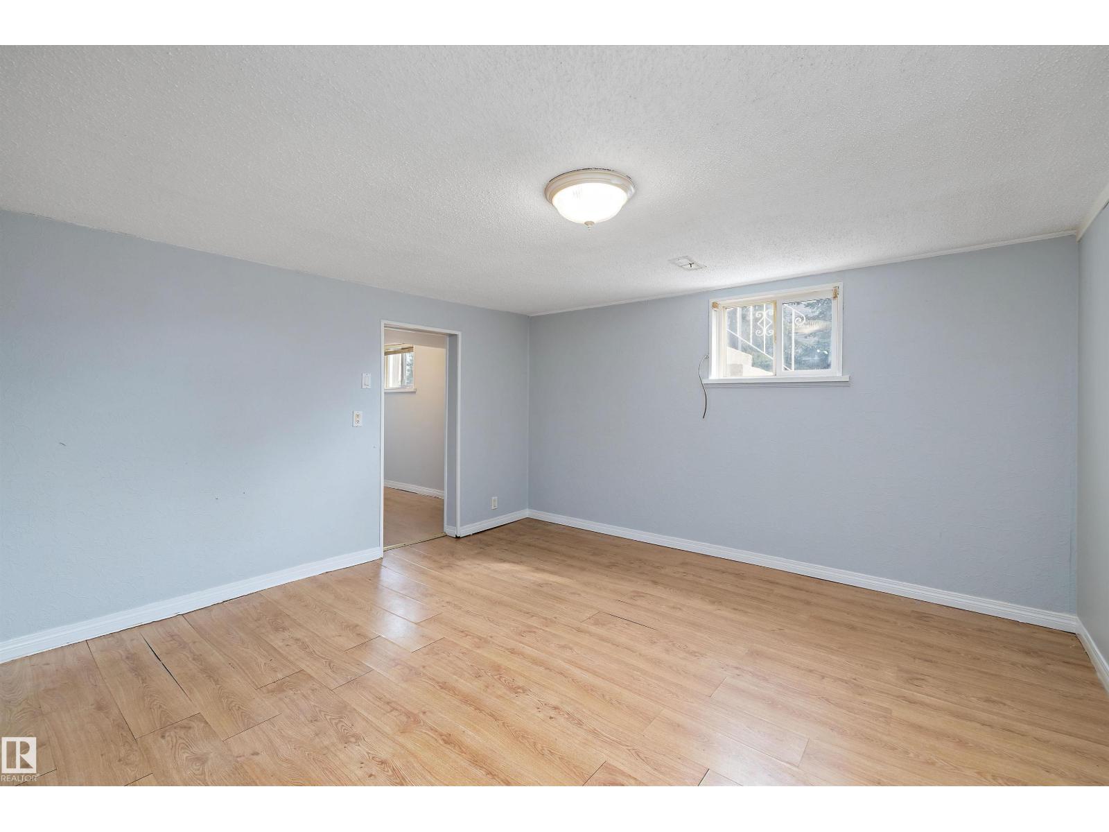 Photo 32 of 8020 115 Av Nw, Edmonton AB