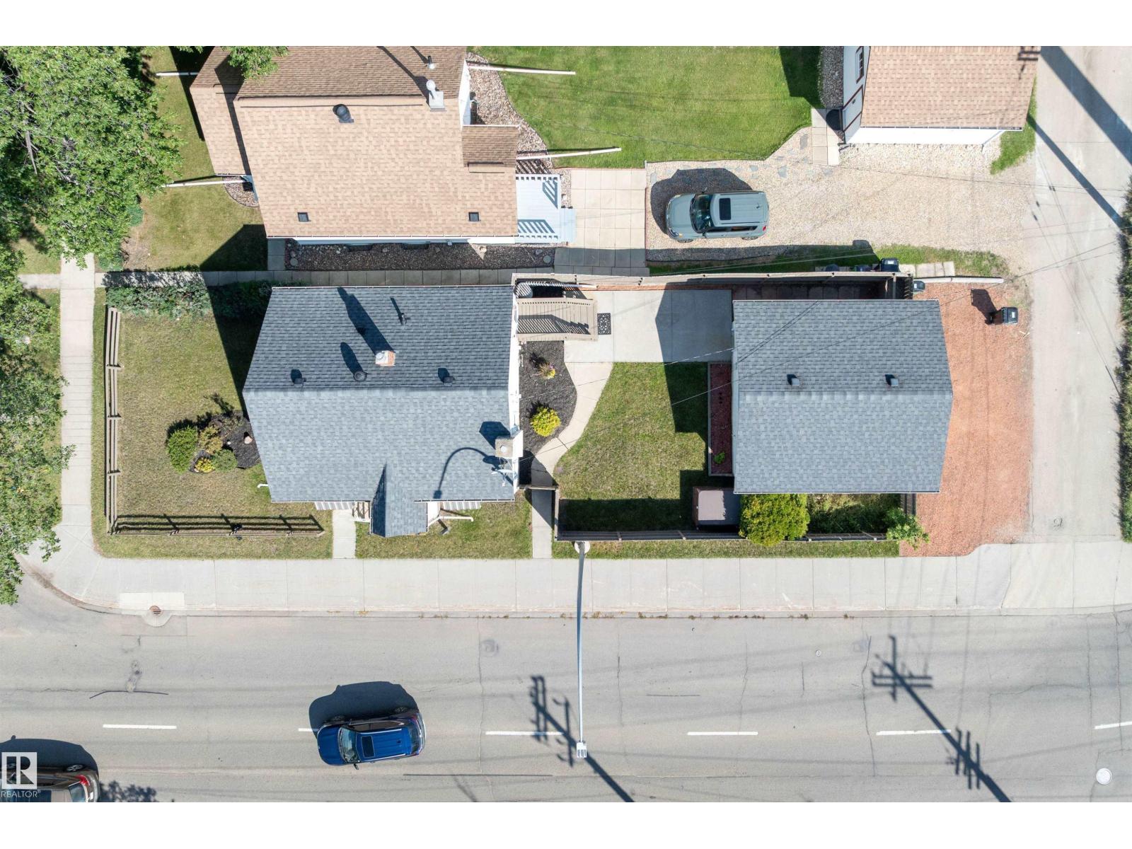 Photo 49 of 8020 115 Av Nw, Edmonton AB