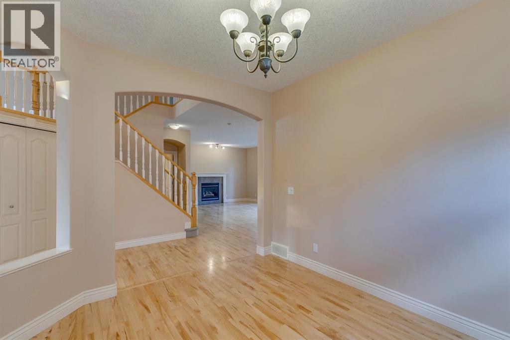 Single Family House for Sale in  Evergreen Drive SW Evergreen Calgary 
