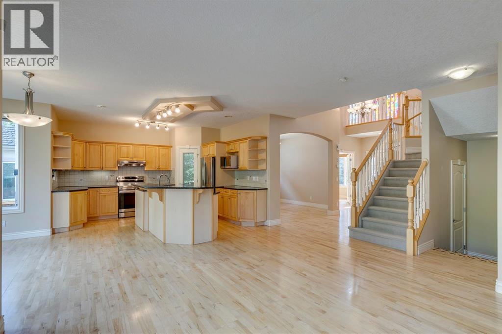Single Family House for Sale in  Evergreen Drive SW Evergreen Calgary 