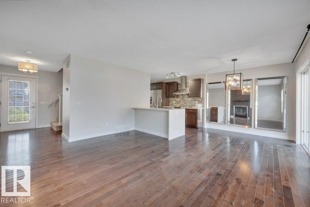 Photo 11 of 399 Simmonds Wy, Leduc AB