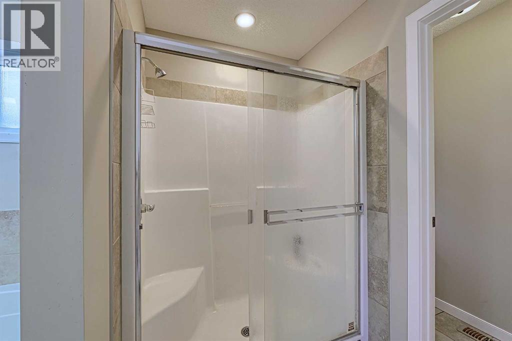 Photo 38 of 4 Kincora Mews Nw, Calgary AB