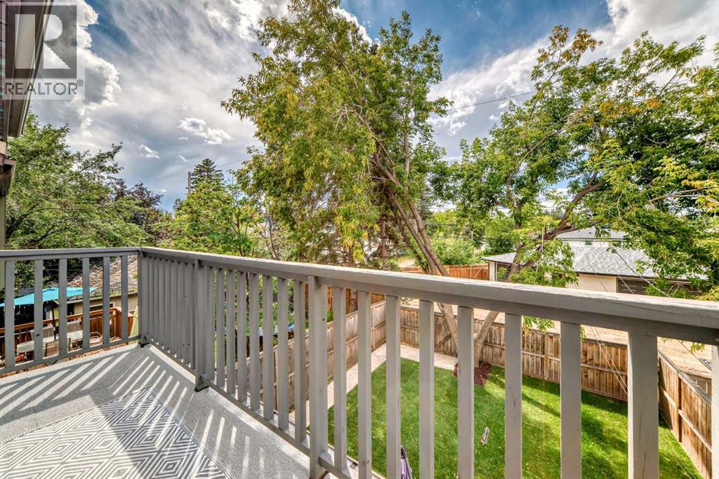 Photo 31 of 329 37 Street Sw, Calgary AB
