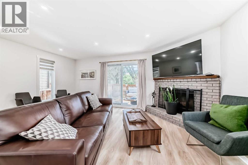 Photo 11 of 329 37 Street Sw, Calgary AB