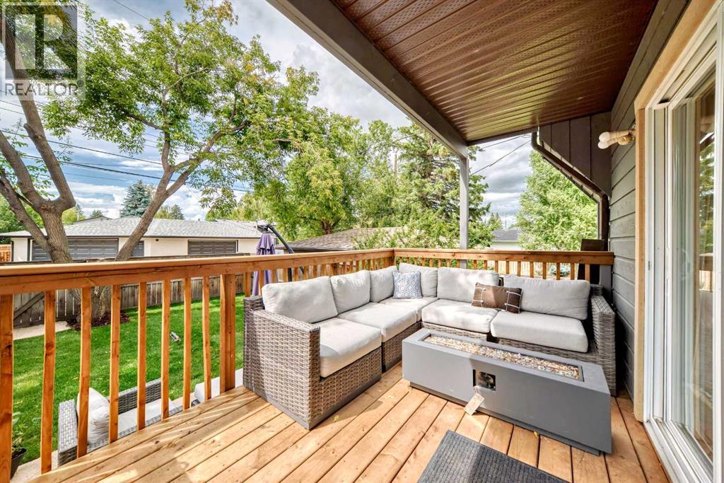 Photo 13 of 329 37 Street Sw, Calgary AB