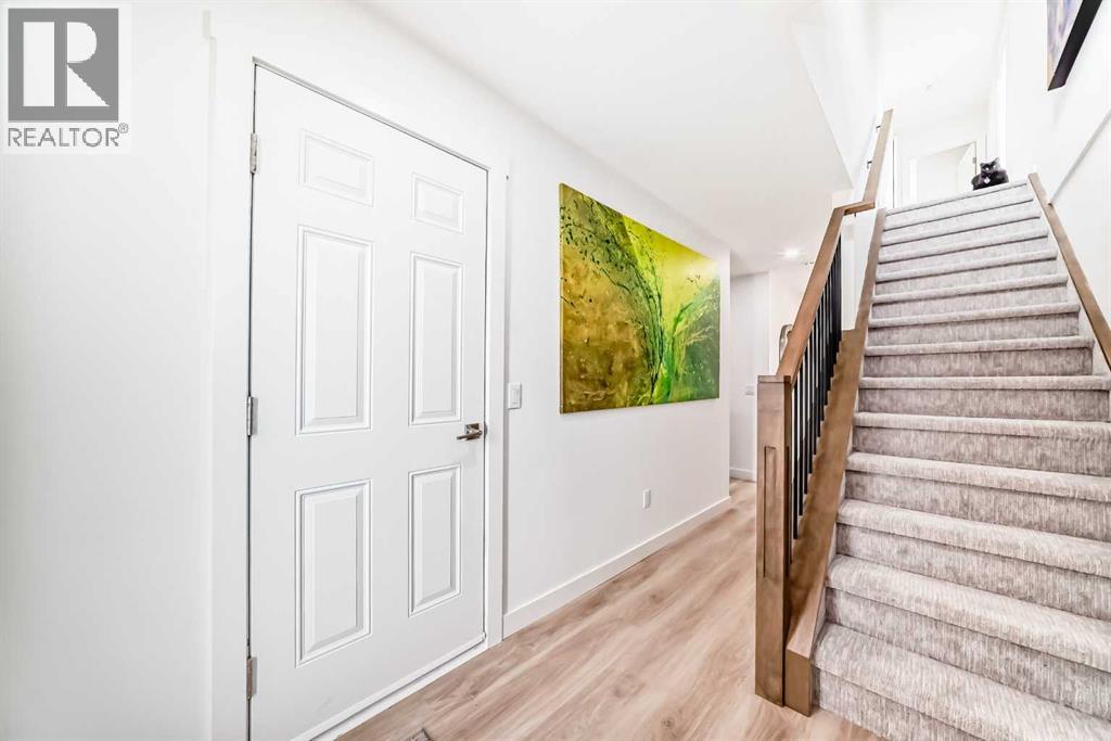 Photo 18 of 329 37 Street Sw, Calgary AB